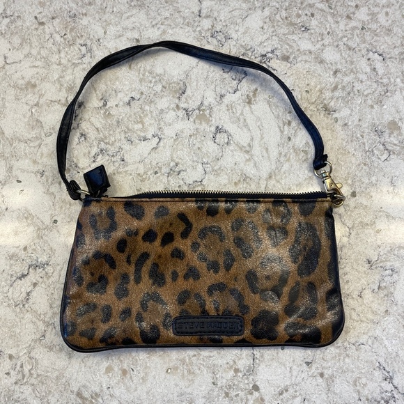 Steve Madden Wristlet leopard print‎ - Picture 9 of 9